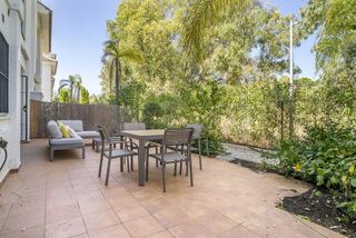 Piso en venta en Los Naranjos - Las Brisas en Marbella