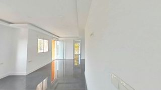 Piso en alquiler en La FontSanta en Valencia