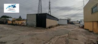 Nave industrial en venta en La Paz en Alcalá de Guadaira