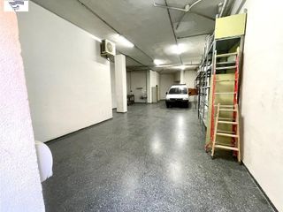 Local comercial en alquiler en Santa Cruz - Industria - Polígono Campollano en Albacete