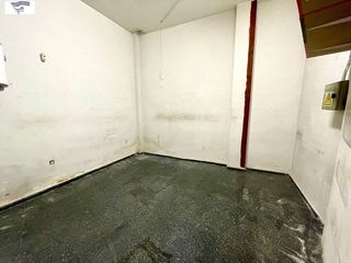 Local comercial en alquiler en Santa Cruz - Industria - Polígono Campollano en Albacete