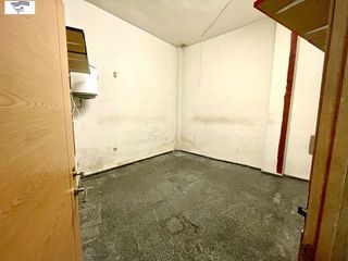 Local comercial en alquiler en Santa Cruz - Industria - Polígono Campollano en Albacete