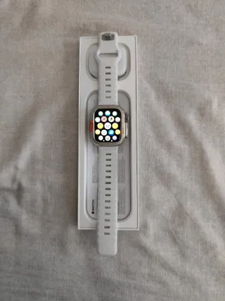 Apple Watch Series 9 45mm Plata