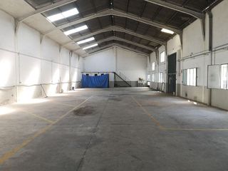 Nave industrial en alquiler en Polígono del Aeropuerto en Manises