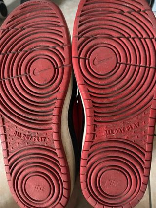 Scarpe Nike Rosse e Nere