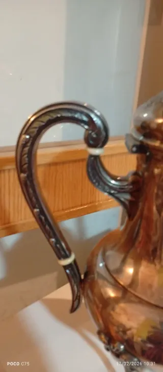 Tetera antigua metal plateado