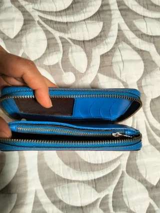 CARTERA DE PIEL DE MUJER, NUEVA!!