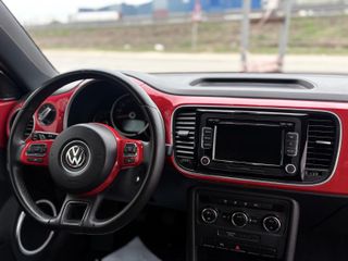 Volkswagen Beetle 2012