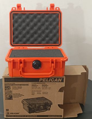 Caja estanca naranja Peli 1120 nueva a estrenar