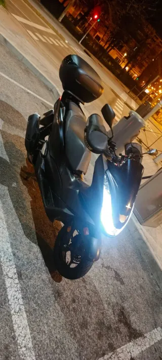 Honda PCX 125 2021 Negra.