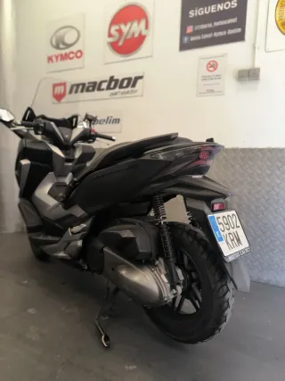 HONDA FORZA 300 Año 2018 KM 10.000