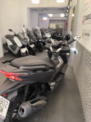 HONDA FORZA 300 Año 2018 KM 10.000