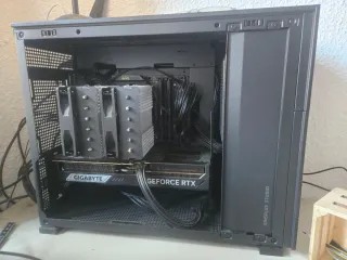 PC Geforce 5070 TI, 16GB VRAM, RAM: 64gb ddr5 CL28