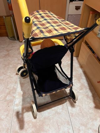 Silla de juguete Chicco y muñeca Chicco