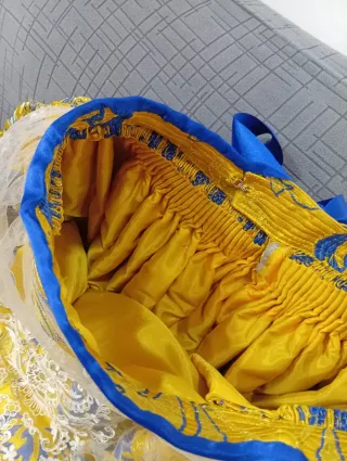 Traje de Fallera con Manteletas