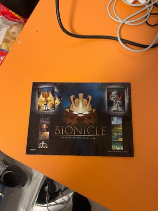 Bionicle Axonn Titán + Libreto