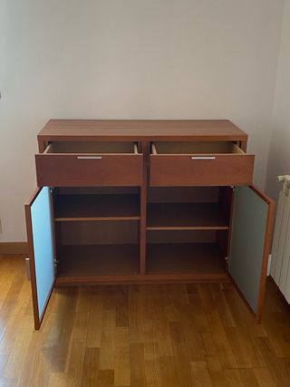 Aparador de salón madera y cristal