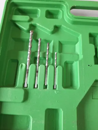 Taladro percutor Casals VT750REAM