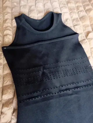 Lote de top gris Zara y vestido de Bershka