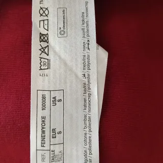 Conjunto deportivo hombre rojo