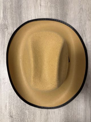 Sombrero Vaquero Beige con Banda Negra