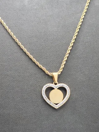 Medalla San Benito acero quirúrgico chapado en oro