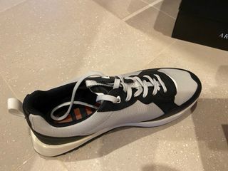 Zapatillas Hugo Boss grises y negras