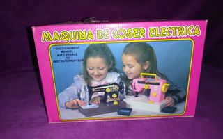 MÁQUINA COSER ELECTRICA DE JUGUETE, JUGUETES ROMAN