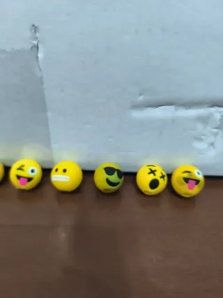 Lotto 9 palline emoji