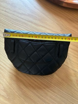 Riñonera Chanel Negra