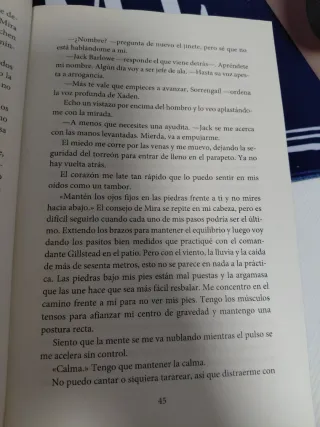 Alas de sangre (Empíreo 1)