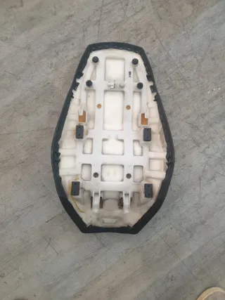 Asiento Suzuki V Strom 650 2015