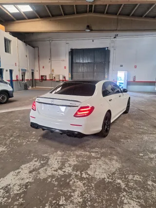 Mercedes-Benz E350 2020