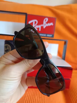 Gafas de sol Ray-Ban RB4181 negras