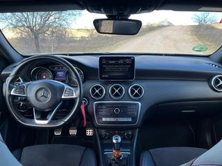Mercedes A 200 AMG Line - TECHO CORREDIZO - FULL