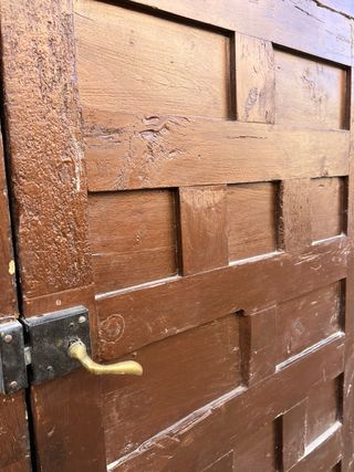 Antigua puerta madera maciza siglo XVIII
