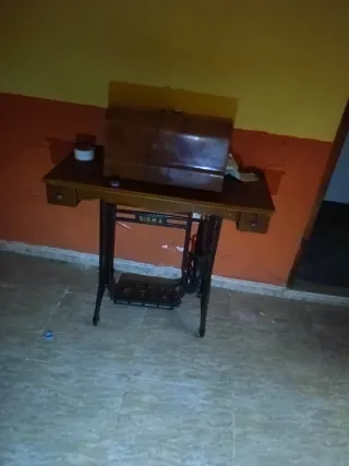 Máquina de coser antigua Sigma