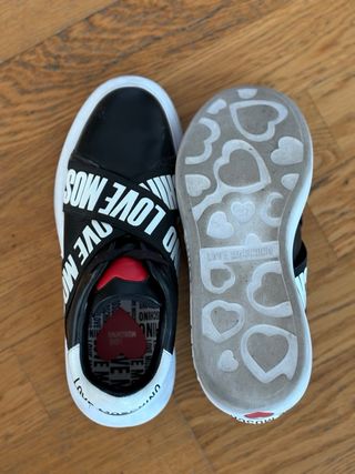 Love Moschino Zapatillas Negras y Blancas