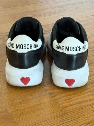 Love Moschino Zapatillas Negras y Blancas