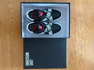 Love Moschino Zapatillas Negras y Blancas