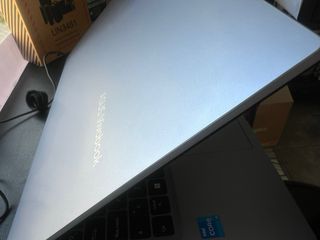 ASUS Vivobook 15" 512SSD 8GB RAM WIN 11 GARANTIA