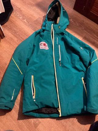 Chaqueta esquí snow Sierra Nevada.