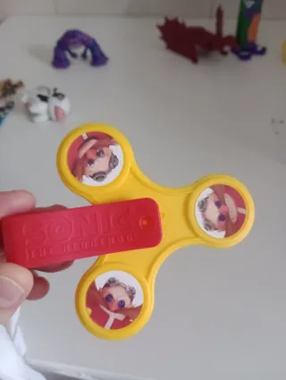 LOTE DE JUGUETES PEQUEÑOS VARIADOS, TODO INCLUIDO