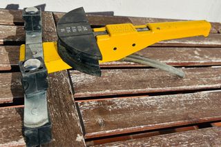 Curvadora de tubos manual. Curvatubos REMS