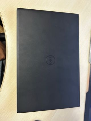 Portátil Dell Inspiron 15 i5 12ª casi sin uso.