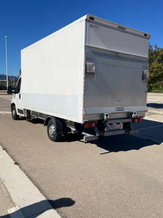 Encarga tu transporte por toda España