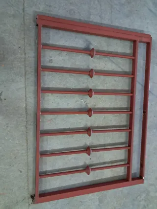 Barandilla de hierro hueco