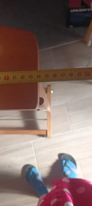 Perchero de madera y metal