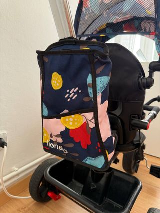 Triciclo infantil con capota y barra