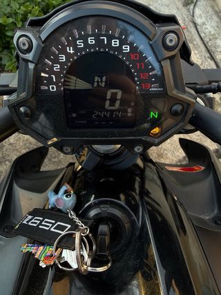 Kawasaki Z 650 ABS Negra